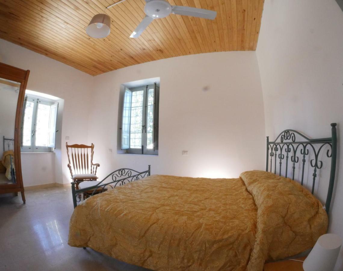 Villa La Casa Del Miele Di Borgo Carbone à Locri Extérieur photo